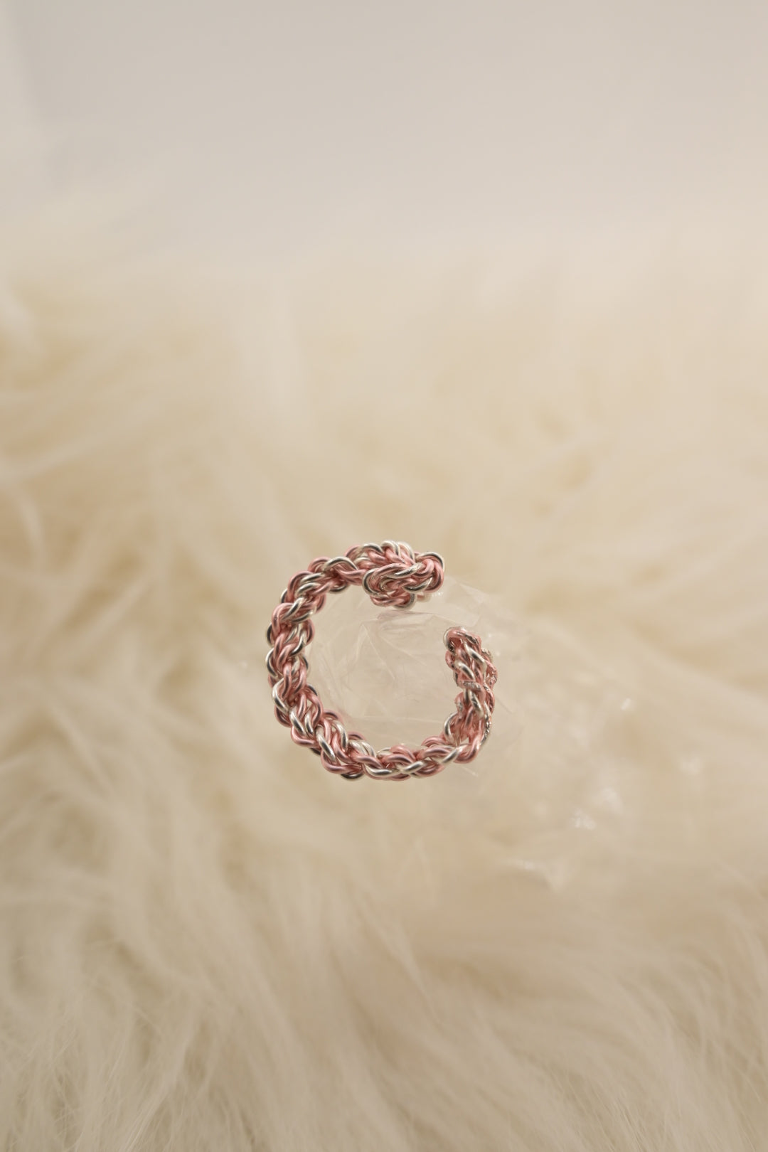 Geflochtener Ohrschmuck