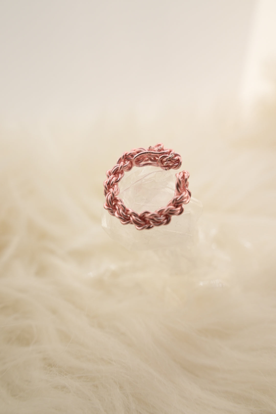 Geflochtener Ohrschmuck
