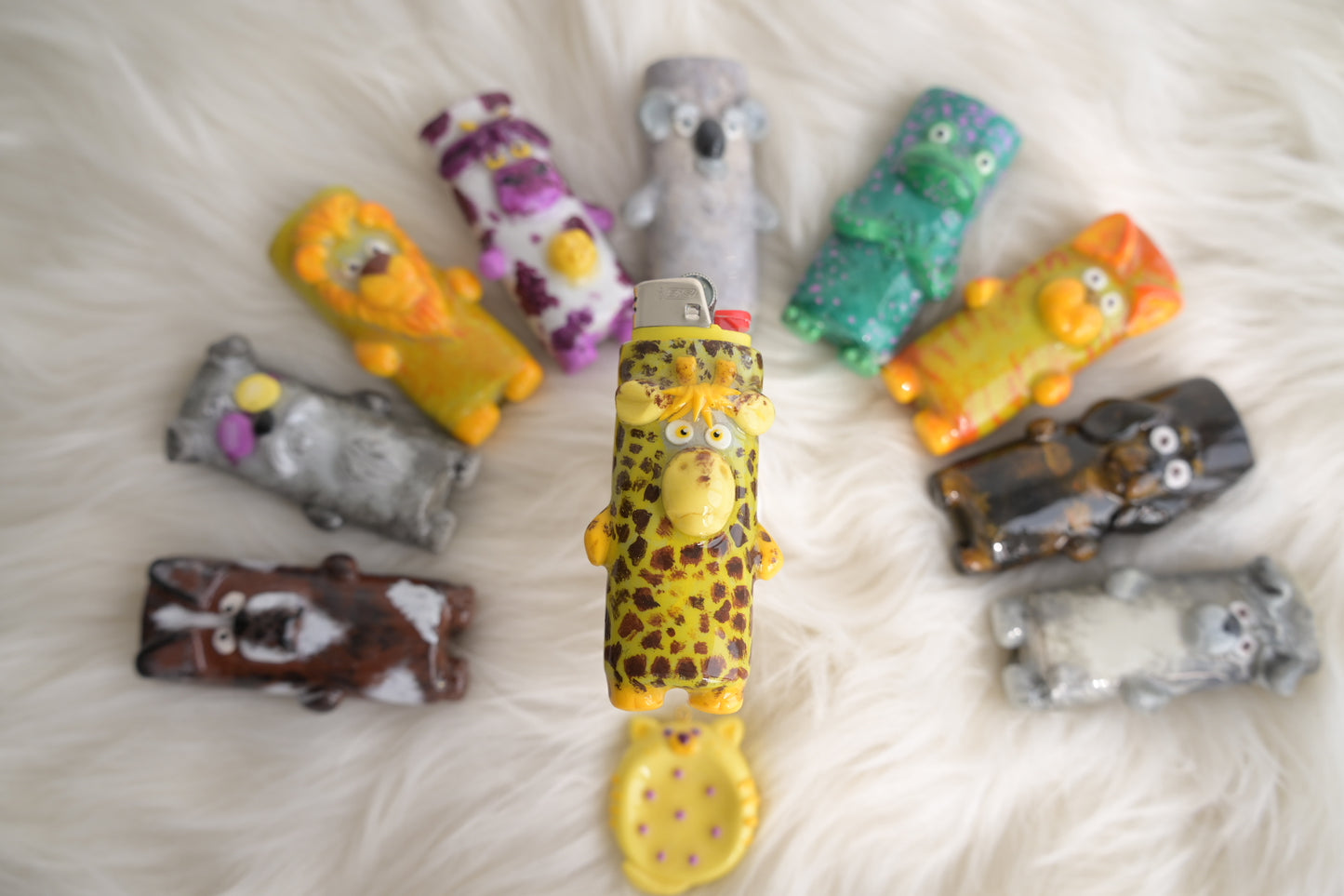 Handgemachte Feuerzeughülle Hund aus Polymer Clay