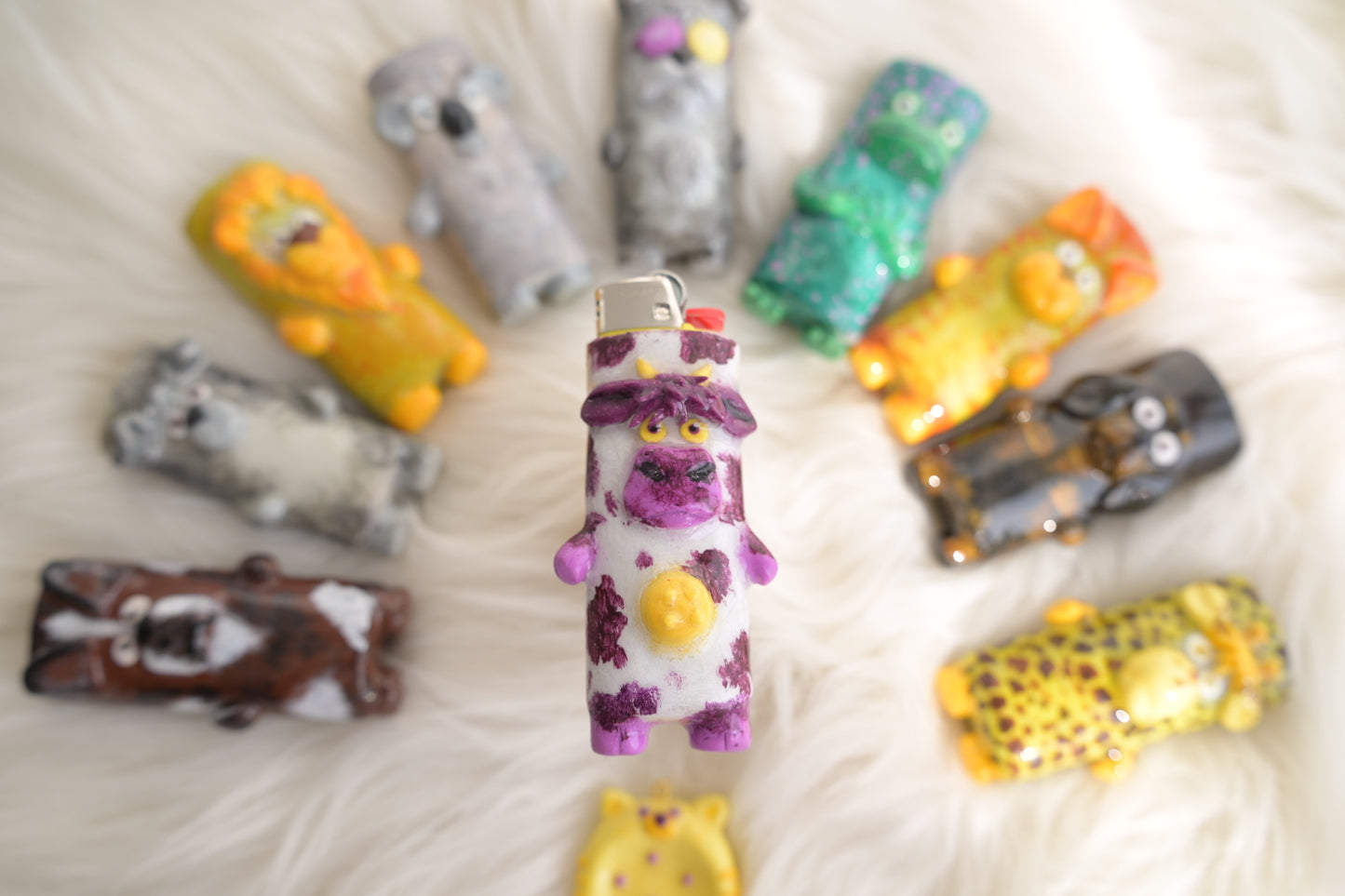 Handgemachte Feuerzeughülle Hund aus Polymer Clay