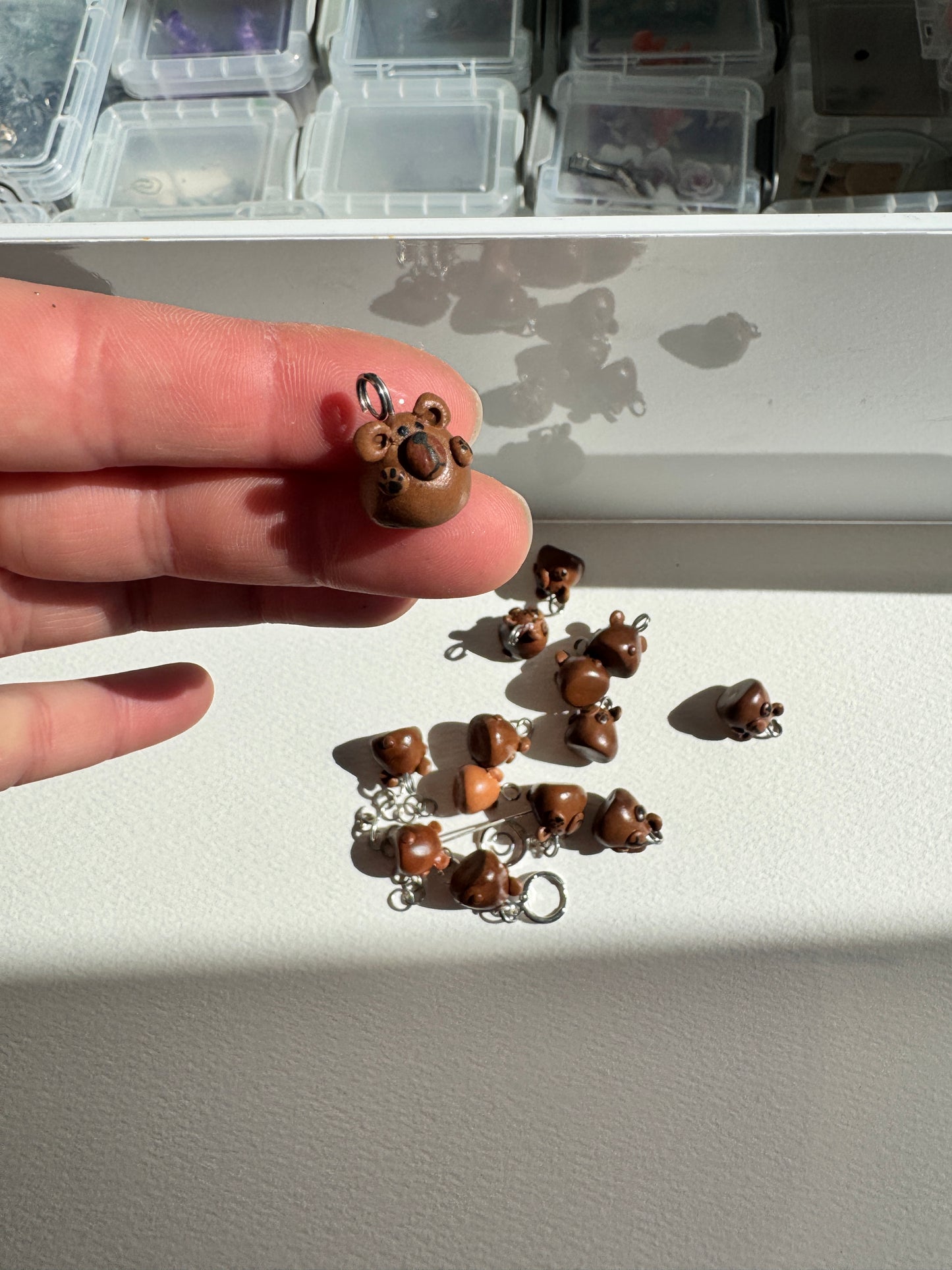 Handgemachte Polymer Clay Anhänger – Miniatur Tiere, Früchte & Blumen